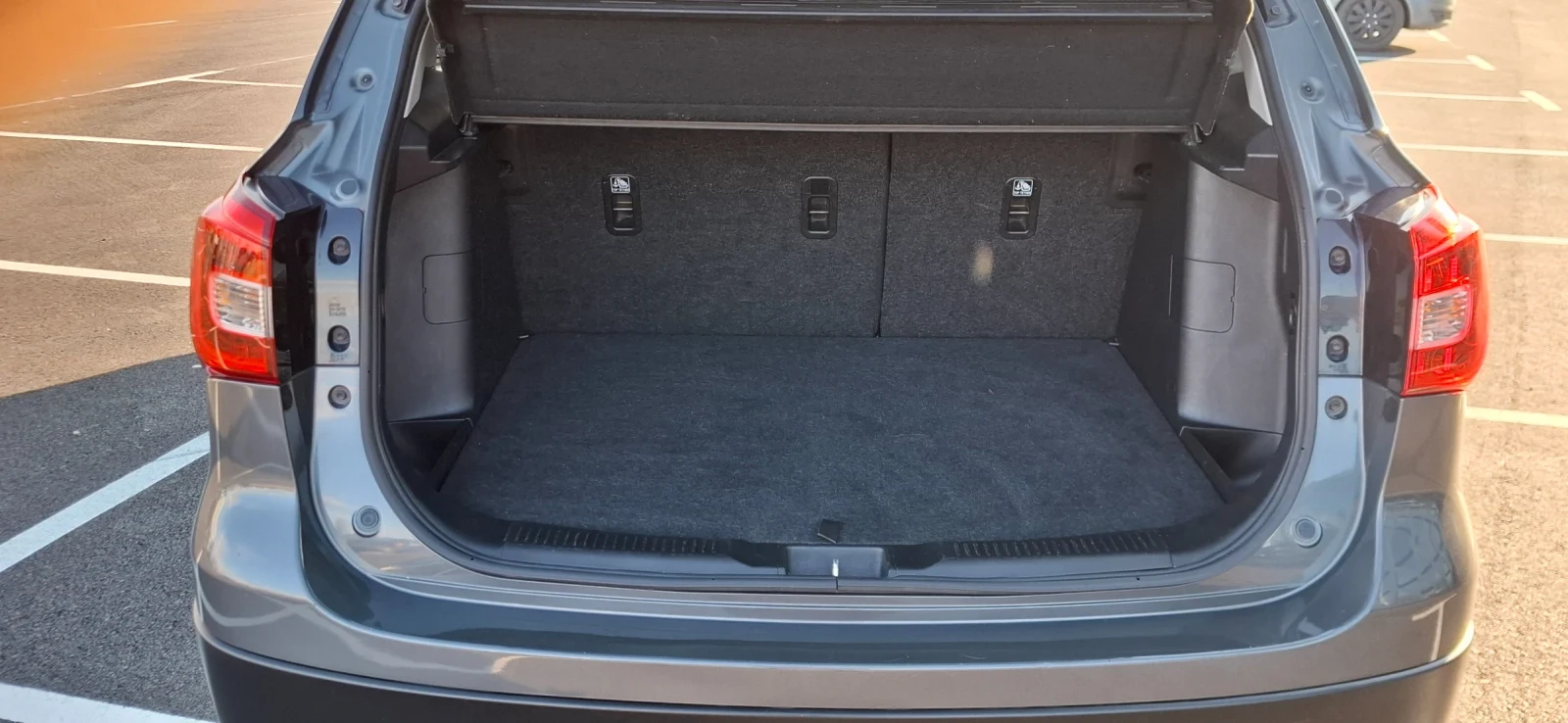 Suzuki SX4 S-Cross 1.4Turbo Facelift 4x4 Лед 113000   Почти нова Кола, снимка 13 - Автомобили и джипове - 54127282