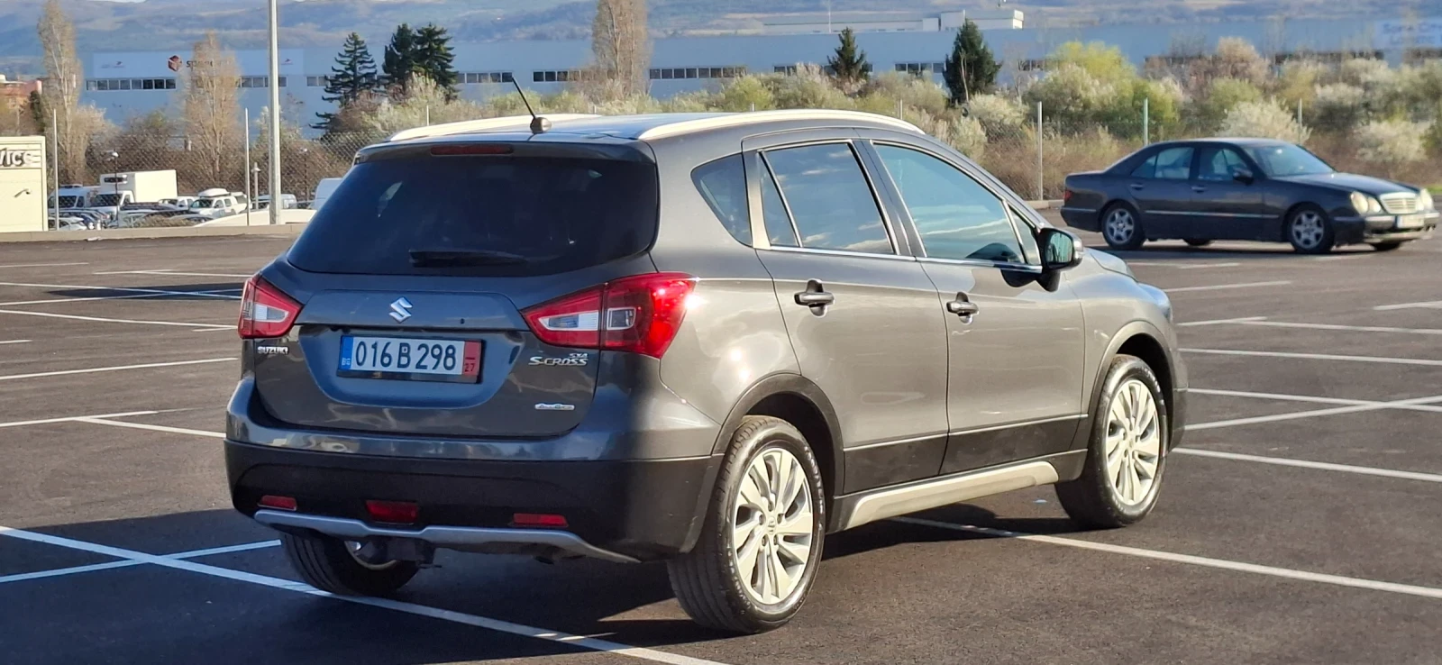 Suzuki SX4 S-Cross 1.4Turbo Facelift 4x4 Лед 113000   Почти нова Кола, снимка 7 - Автомобили и джипове - 54127282