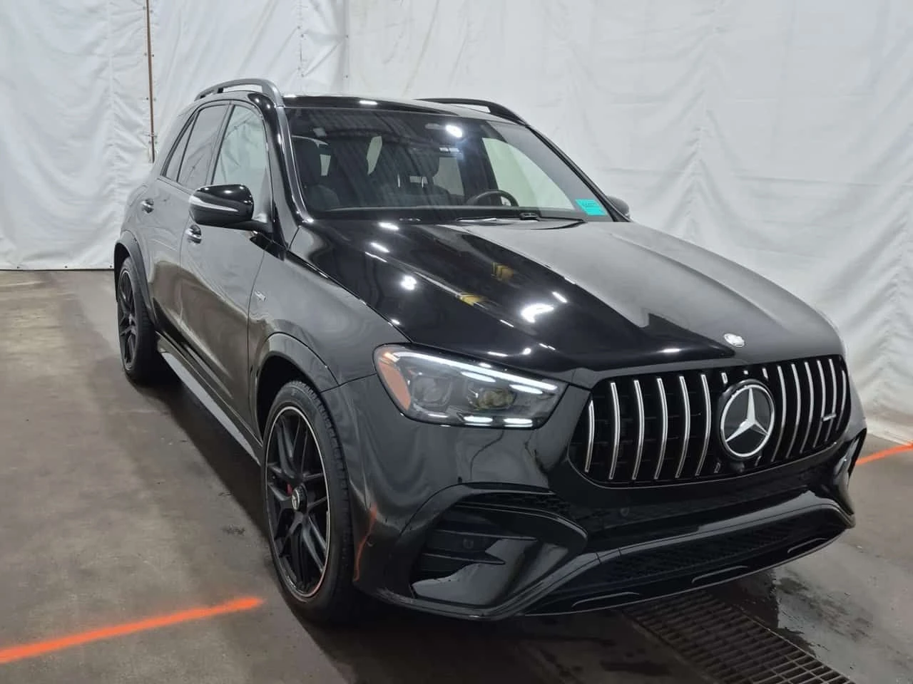 Mercedes-Benz GLE 53 4MATIC AMG| BURMESTER| HUD| 360| AMBIENT| PANO, снимка 2 - Автомобили и джипове - 54137761