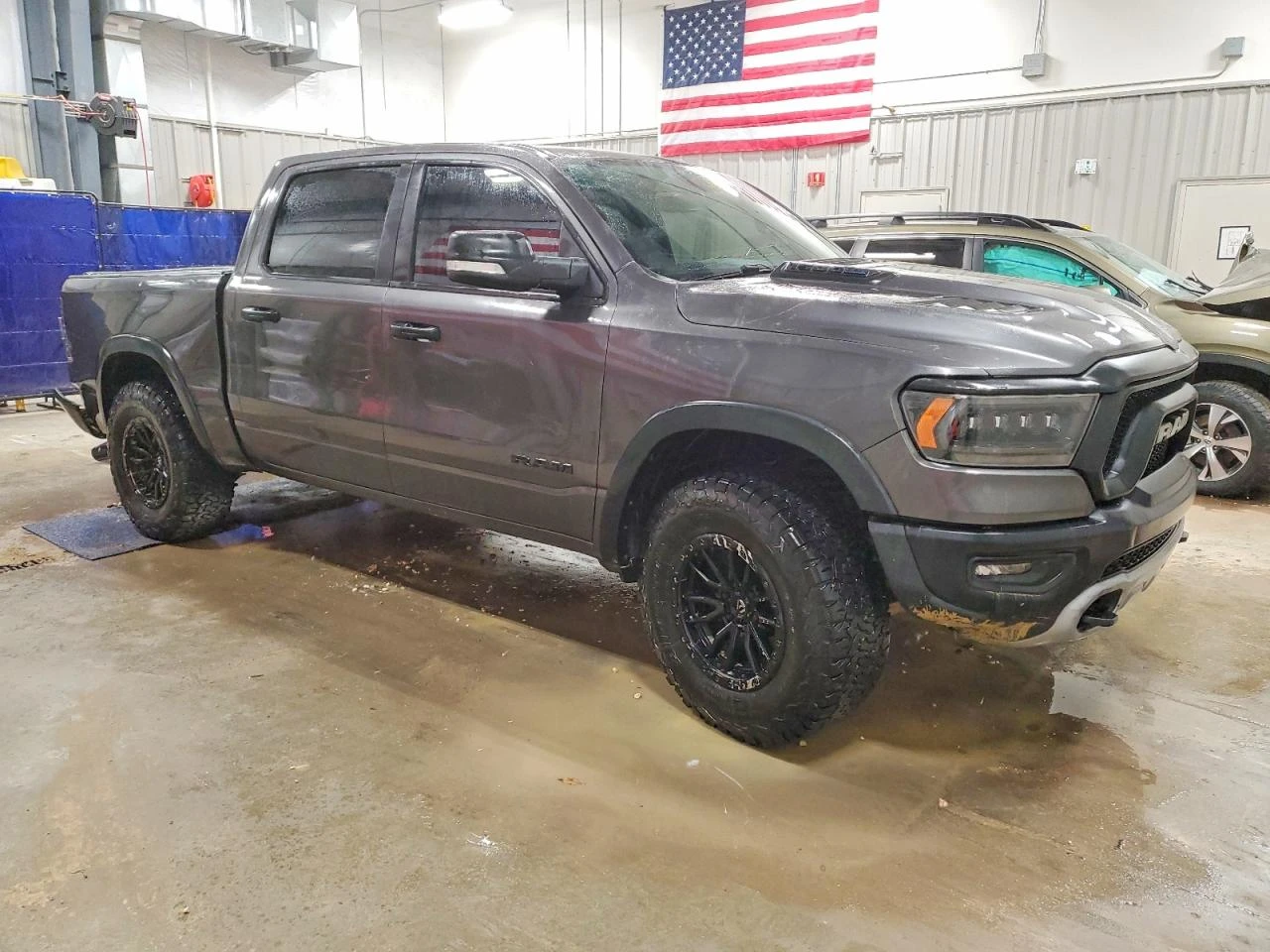Dodge RAM 1500 Rebel 4x4 Crew Cab 5'7" Box | Mobile.bg � ����������� 4