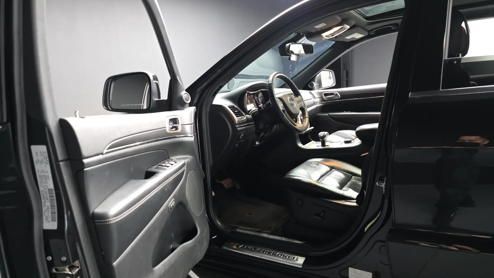 Jeep Grand cherokee 4x4 LIMITED * ОБДУХВАНЕ * ПАНОРАМА, снимка 13 - Автомобили и джипове - 54463900