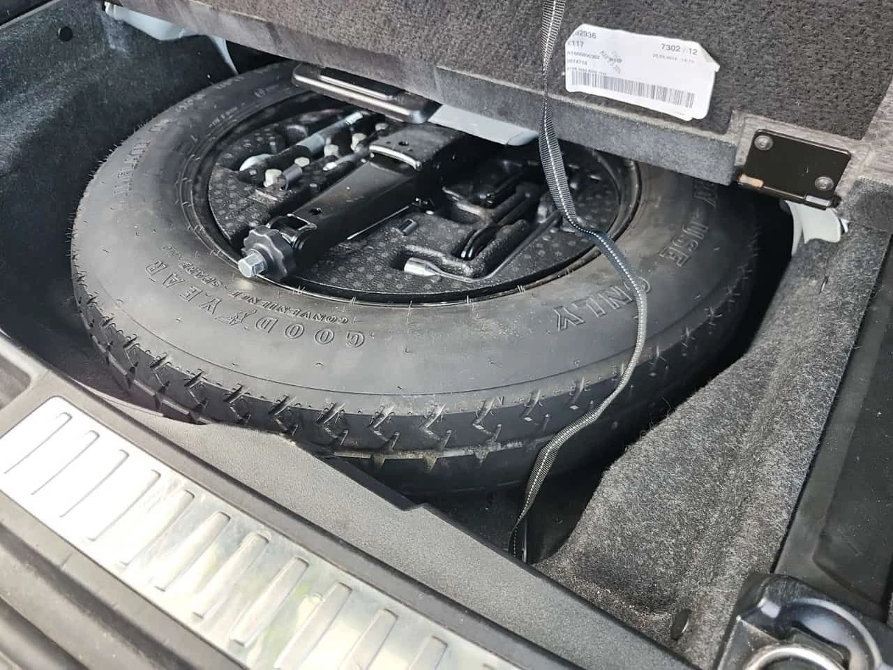 Mercedes-Benz GL * 4matic 4dr 350 Bluetec * CARFAX * ЦЕНА ДО БГ, снимка 15 - Автомобили и джипове - 55036693