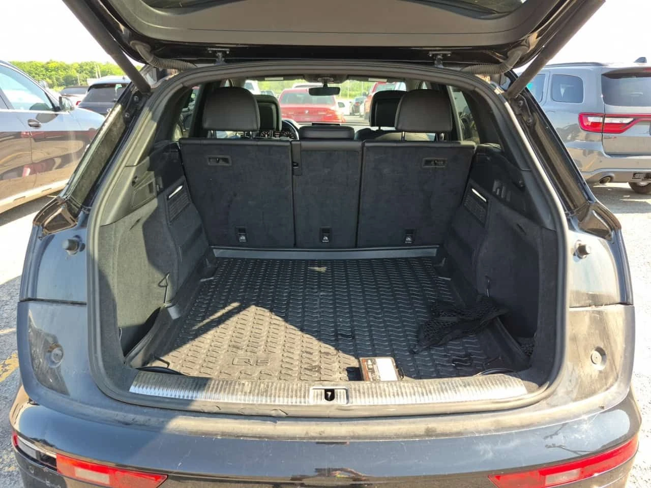 Audi Q5 S LINE/TECHNIK/360 КАМ/ПОДГРЕВ/ПАНОРАМА/, снимка 14 - Автомобили и джипове - 55194374