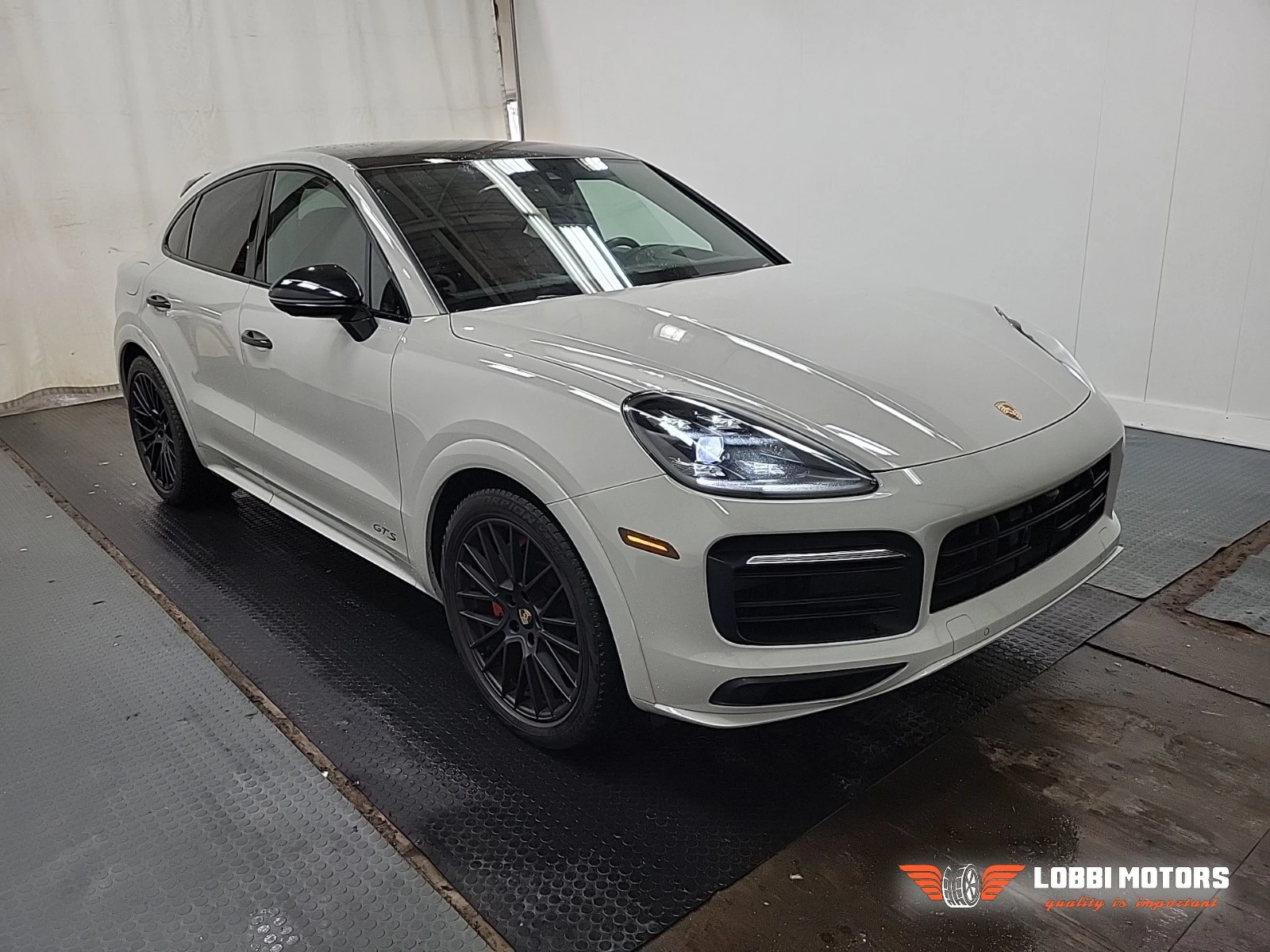Porsche Cayenne, снимка 2 - Автомобили и джипове - 55928839