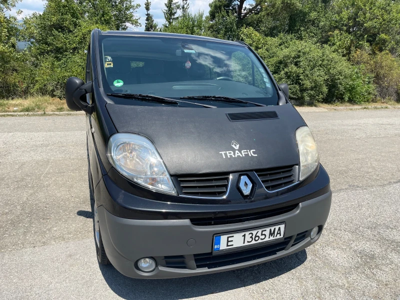 Renault Trafic 2.0, снимка 2 - Бусове и автобуси - 47330711