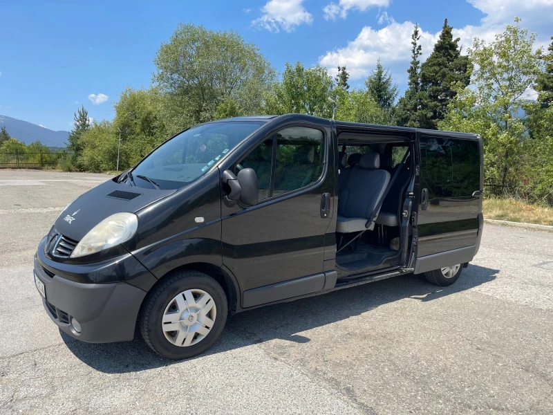 Renault Trafic 2.0, снимка 4 - Бусове и автобуси - 47330711