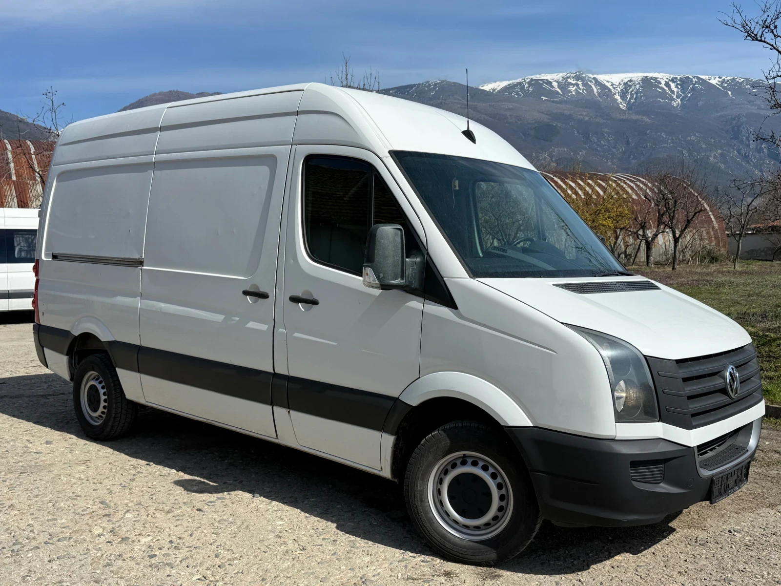 VW Crafter, снимка 15 - Бусове и автобуси - 53938572