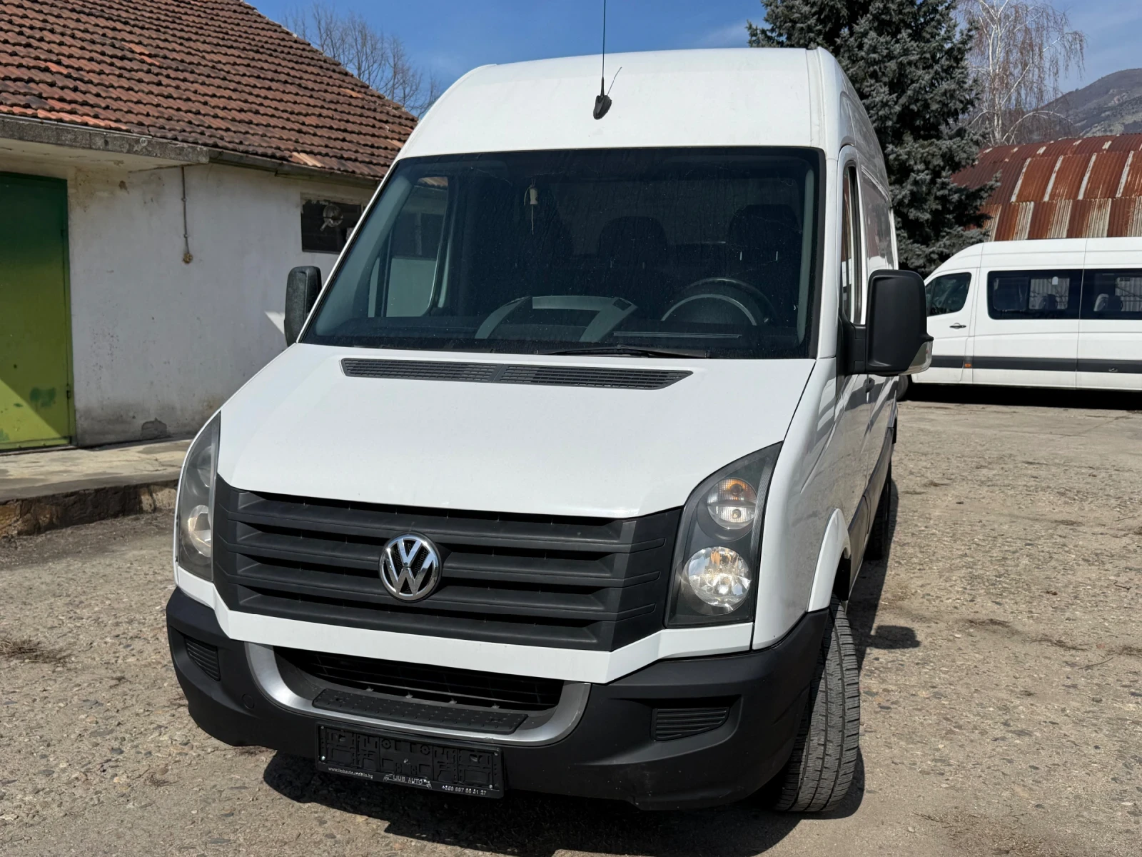 VW Crafter, снимка 12 - Бусове и автобуси - 53938572