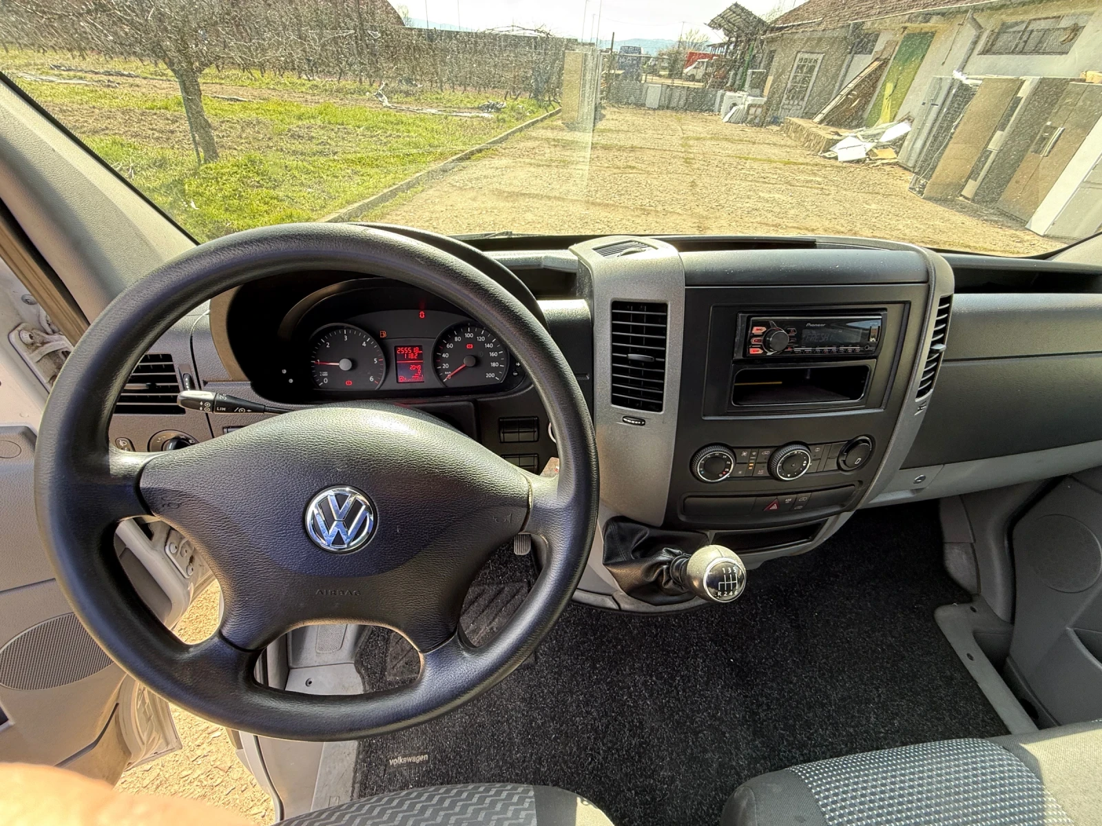 VW Crafter, снимка 6 - Бусове и автобуси - 53938572