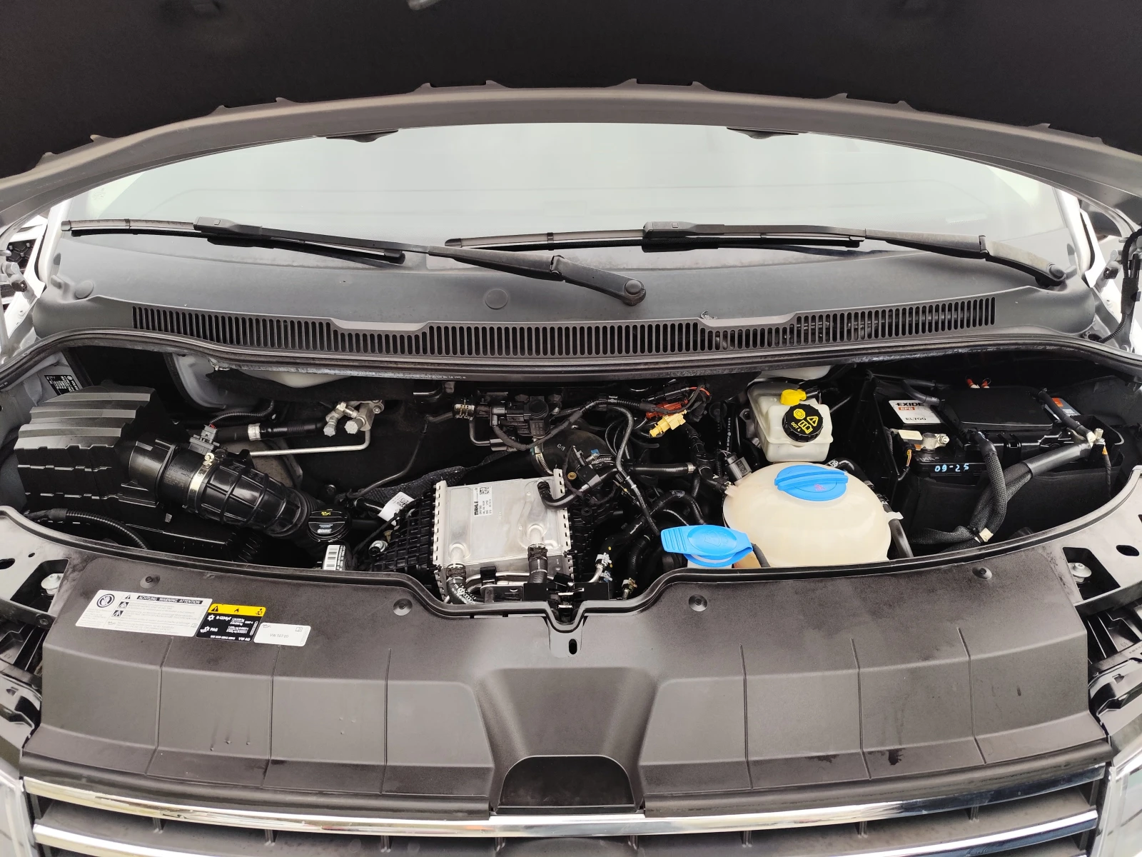 VW Caravelle 2.0TDi* EURO6D* NAVI* 9МЕСТА* , снимка 15 - Бусове и автобуси - 54212730