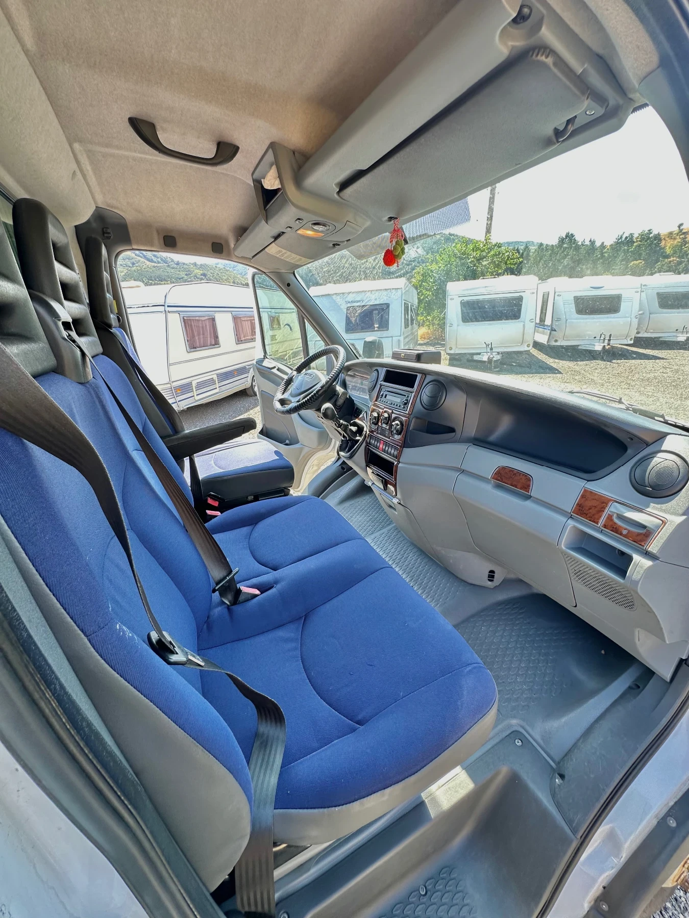 Iveco Daily 3.0HPI * 35C15* | 4.70м. | Двойна гума | Kлиматик , снимка 10 - Бусове и автобуси - 56019844