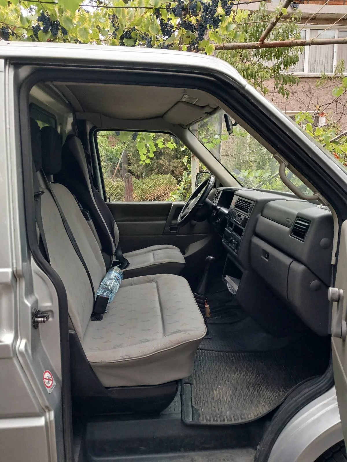 VW Transporter  2.5 TDI, снимка 6 - Бусове и автобуси - 56272189
