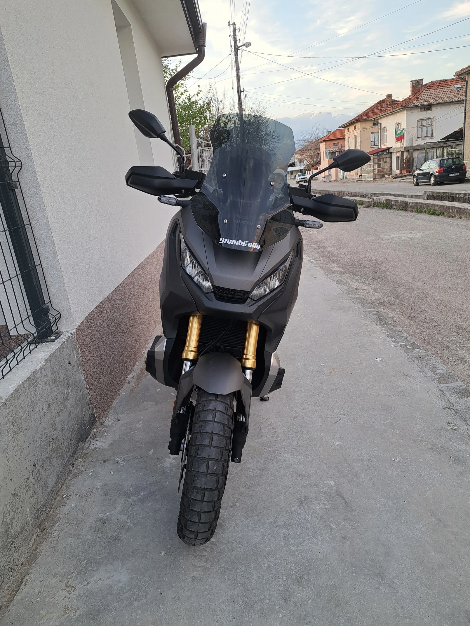 Honda X-ADV 750 LED ABS TC - изображение 2