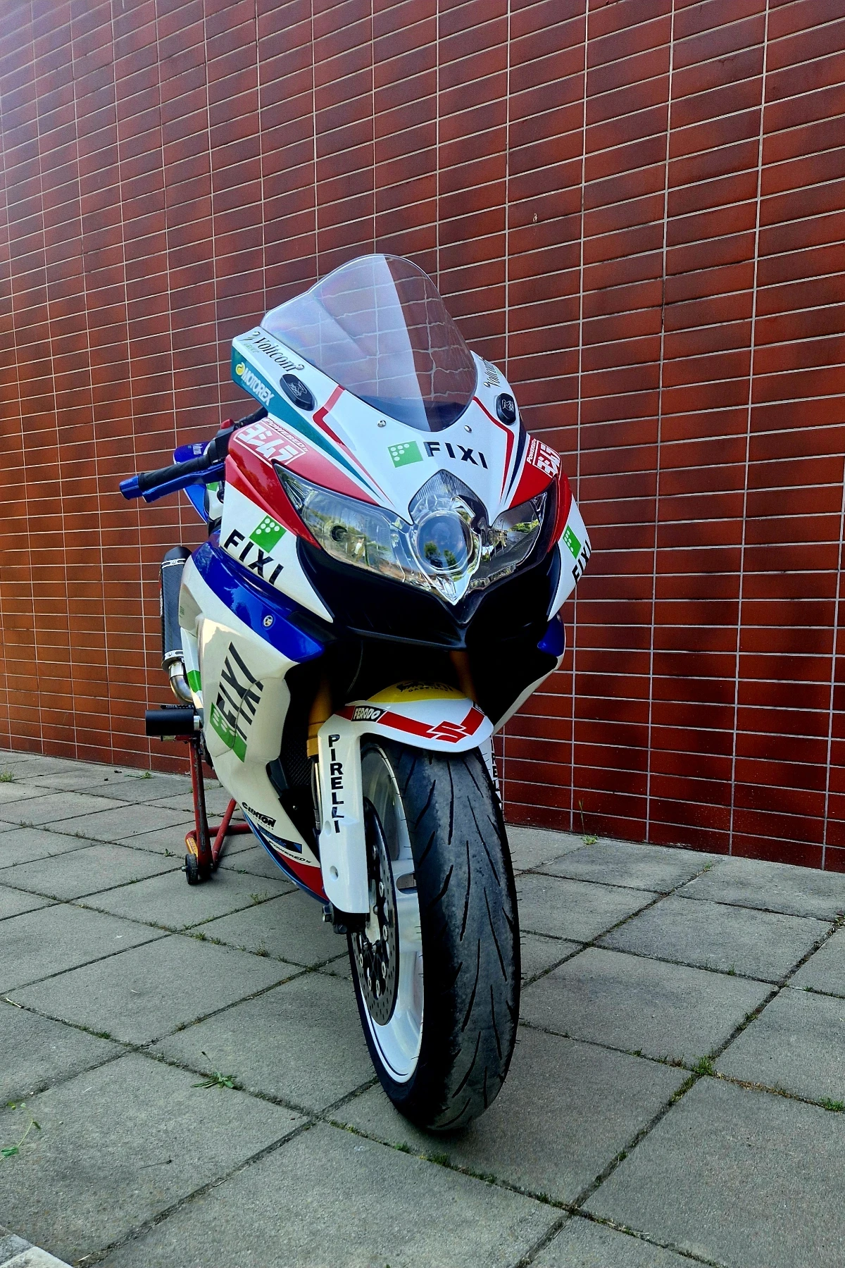 Suzuki Gsxr Suzuki gsxr 600 L0 - изображение 3