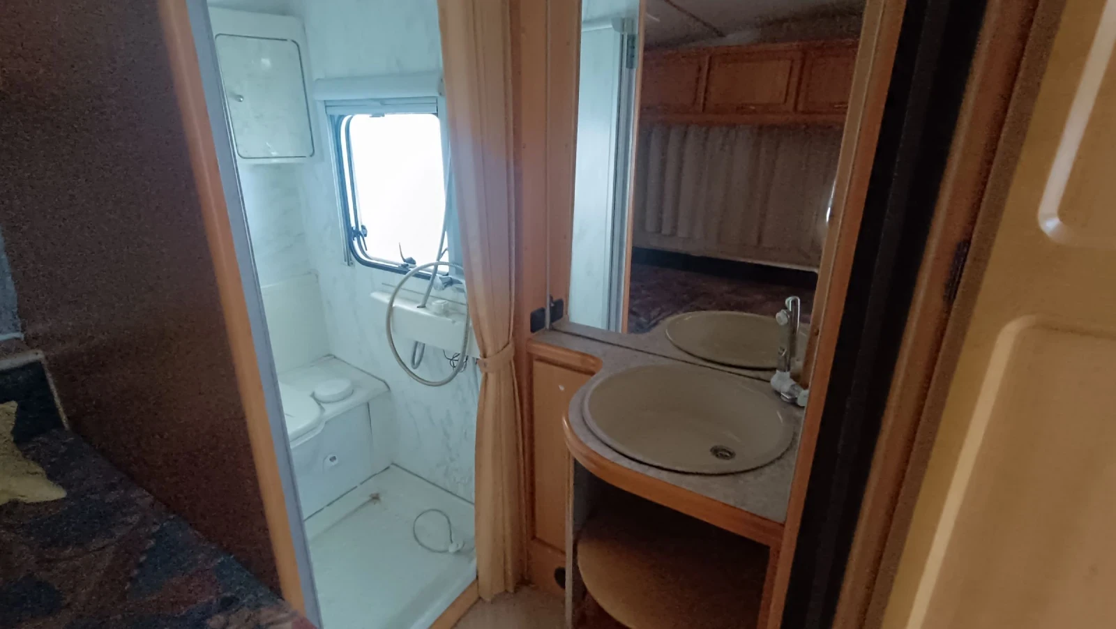  LMC Dominant 560.  | Mobile.bg   13