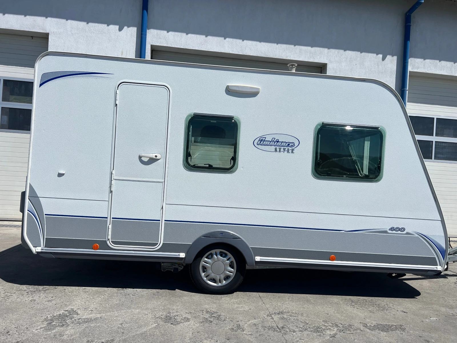 Каравана Caravelair Ambiance 400 / 2010г. / Мувър / Форселт, снимка 5 - Каравани и кемпери - 54412624