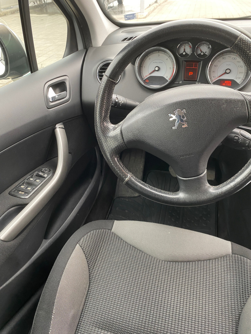 Peugeot 308 2.0 HDI, снимка 13 - Автомобили и джипове - 44802812