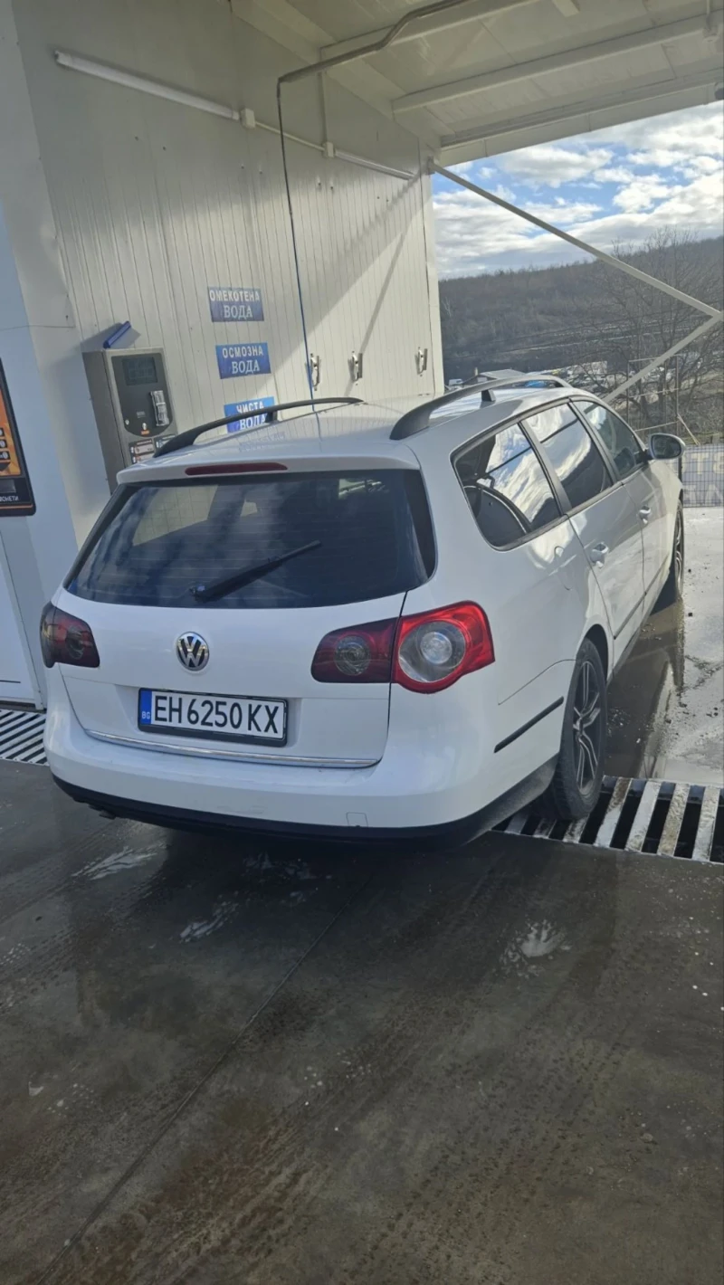 VW Passat 1.9 Tdi, снимка 3 - Автомобили и джипове - 48630856