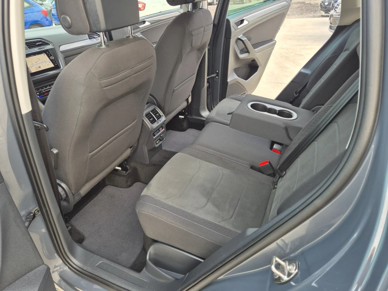 VW Touran С-Гаранция-4х4-2.0TDI-А/Т-150кс., снимка 11 - Автомобили и джипове - 48788571