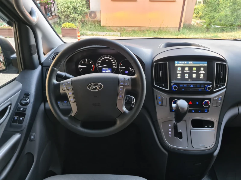 Hyundai Starex GRAND STAREX 2.5 CRDI VGT 5-SEATER, снимка 13 - Автомобили и джипове - 50801583
