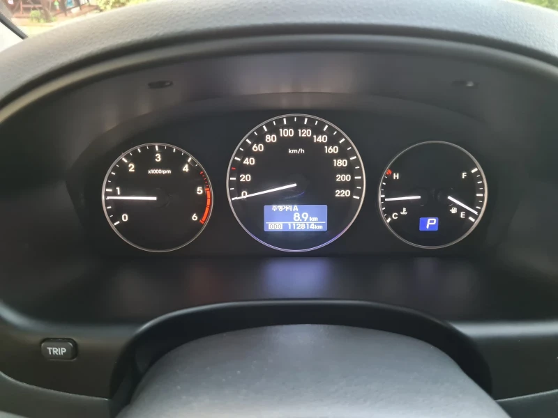 Hyundai Starex GRAND STAREX 2.5 CRDI VGT 5-SEATER, снимка 14 - Автомобили и джипове - 50801583