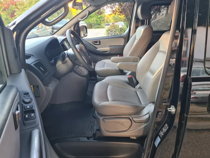Hyundai Starex GRAND STAREX 2.5 CRDI VGT 5-SEATER, снимка 9 - Автомобили и джипове - 50801583