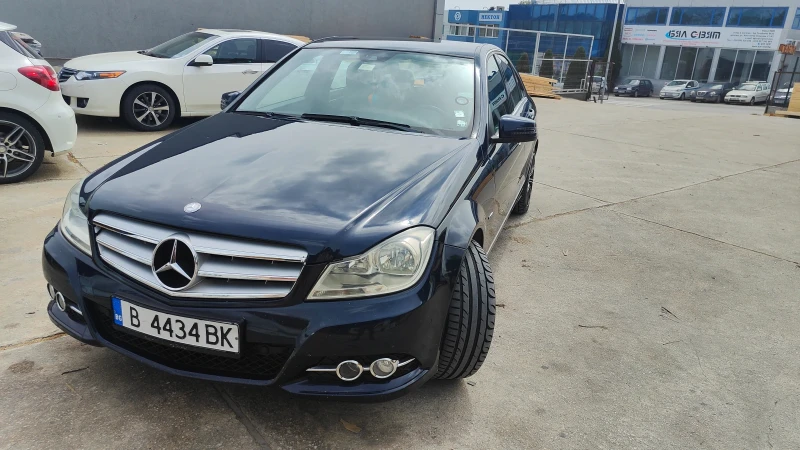 Mercedes-Benz C 250 Avantgarde Facelift Aut. Navi Comand, снимка 2 - Автомобили и джипове - 52032139