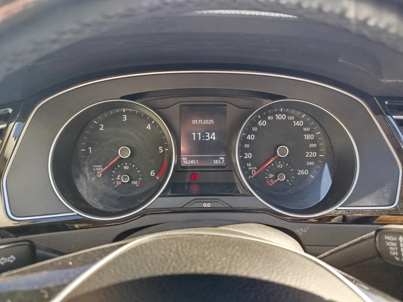 VW Passat B 8 Comfort line, снимка 11 - Автомобили и джипове - 52256413