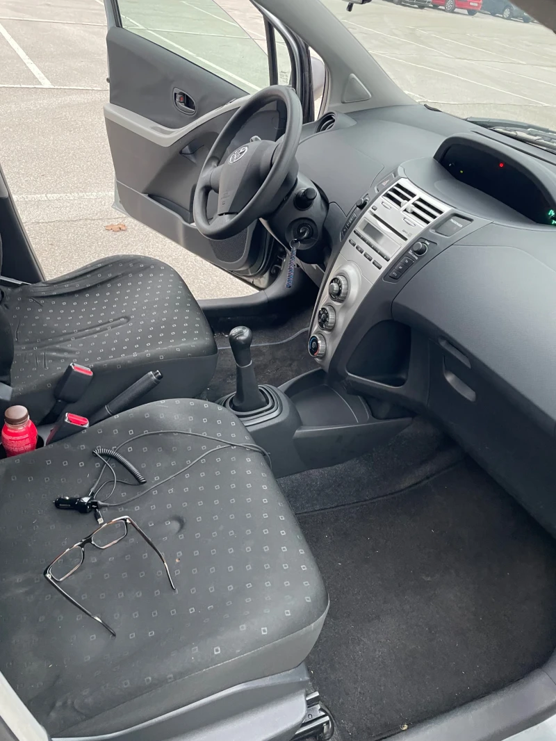 Toyota Yaris Cool 1, 3-I-VVT-i Клима, НЕМСКИ тех.преглед 6/2027, снимка 15 - Автомобили и джипове - 52712313