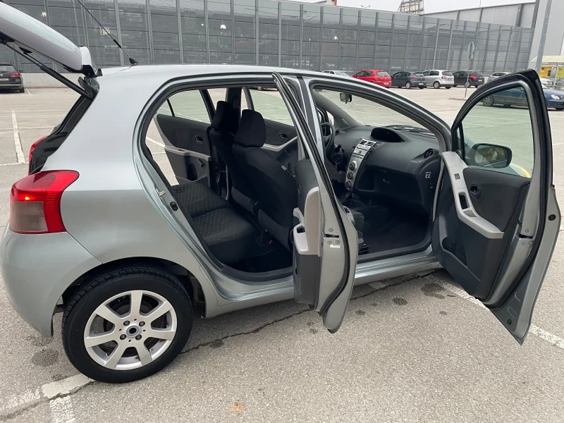 Toyota Yaris Cool 1, 3-I-VVT-i Клима, НЕМСКИ тех.преглед 6/2027, снимка 8 - Автомобили и джипове - 52712313