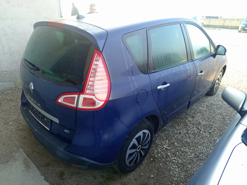 Renault Scenic 1.5 кожа нави, снимка 4 - Автомобили и джипове - 52878499