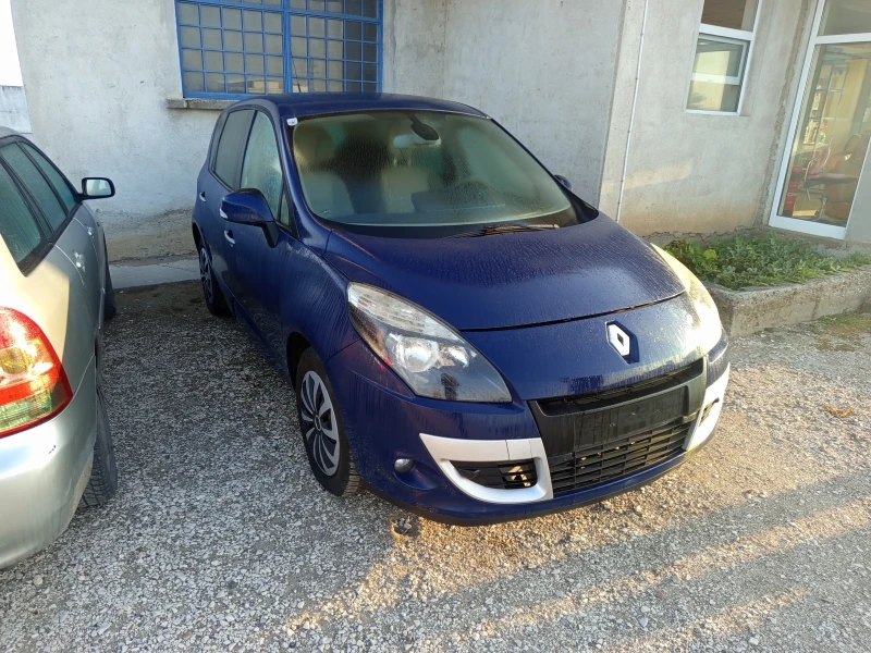 Renault Scenic 1.5 кожа нави, снимка 3 - Автомобили и джипове - 52878499