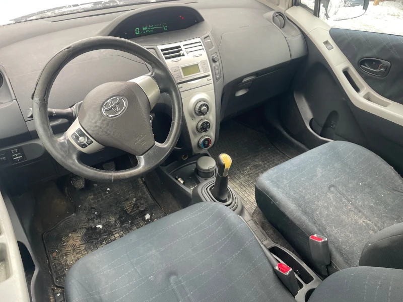 Toyota Auris 1.4 д4д 90 кс 🔝, снимка 9 - Автомобили и джипове - 53339401