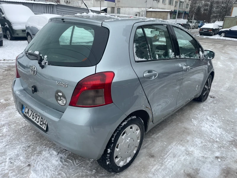 Toyota Auris 1.4 д4д 90 кс 🔝, снимка 6 - Автомобили и джипове - 53339401