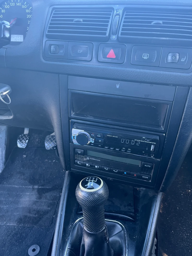 VW Golf 2.0, снимка 6 - Автомобили и джипове - 53408463