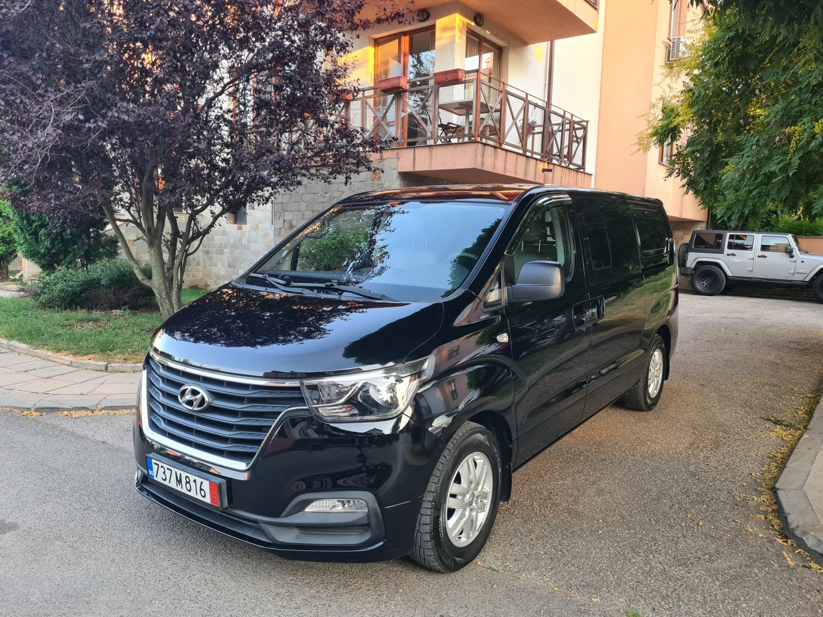 Hyundai Starex GRAND STAREX 2.5 CRDI VGT 5-SEATER, снимка 1