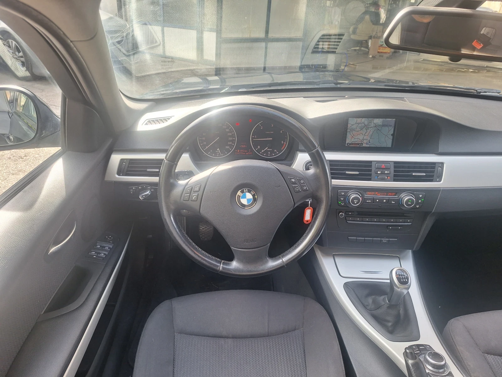 BMW 320 2.0D 184kc. 6ck. Face Lift - изображение 9