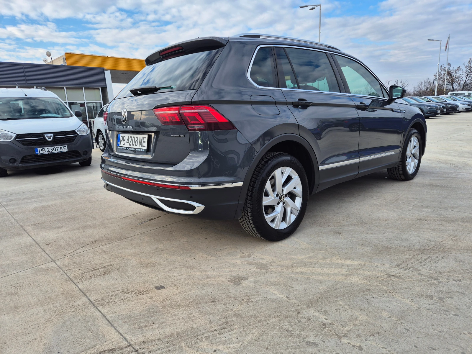 VW Tiguan Elegance= С-Гаранция-4х4-2.0TDI-А/Т-150кс. - изображение 5