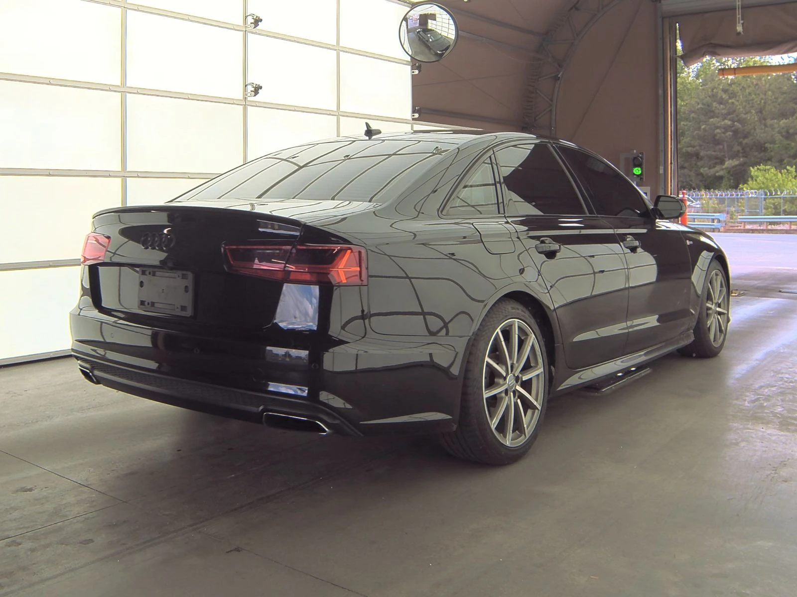Audi A6 3.0T Premium Plus* S-Line* Bose* Keyless* LED*  - изображение 4
