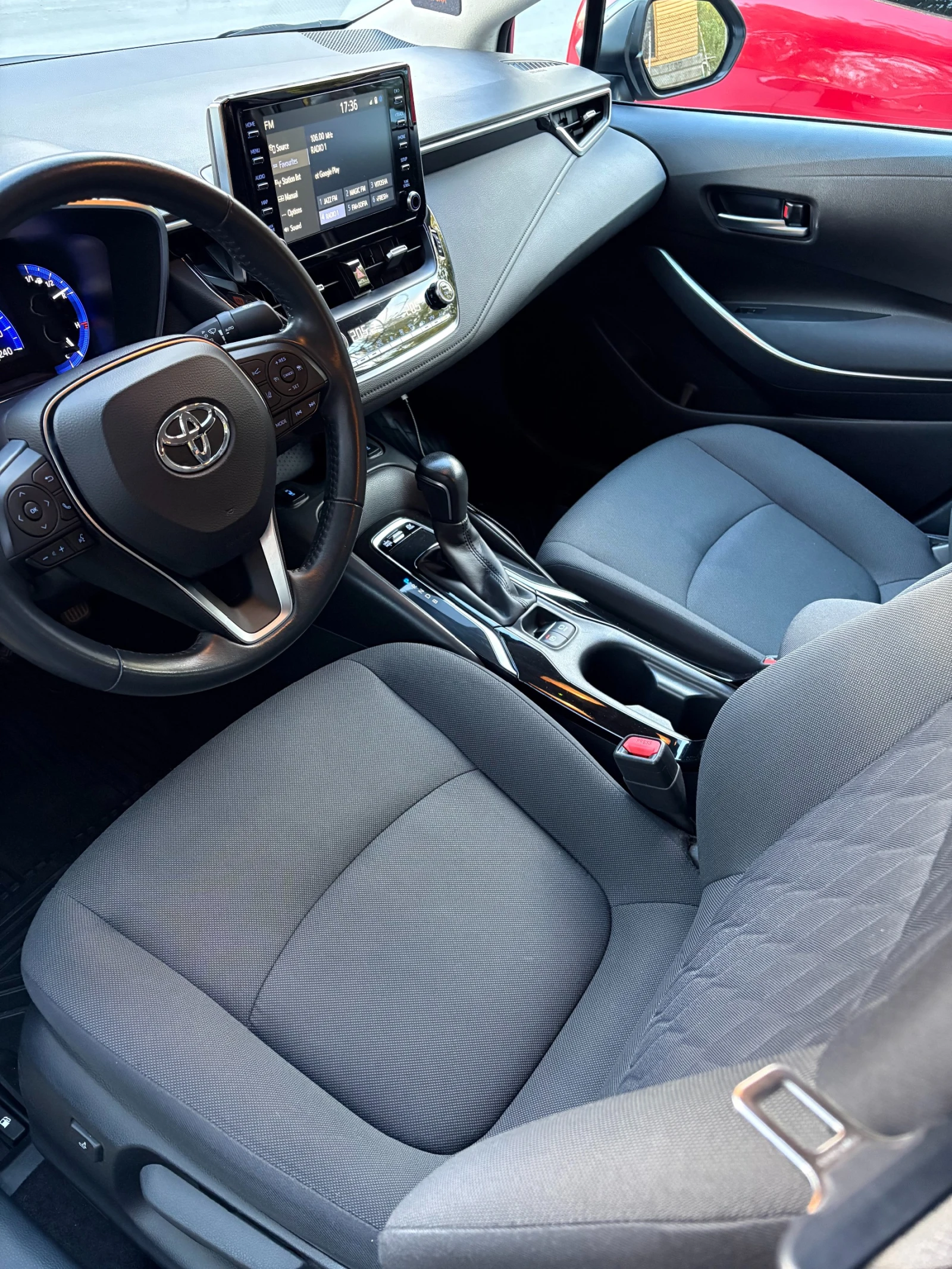 Toyota Corolla 1.8 Executive | Mobile.bg   10