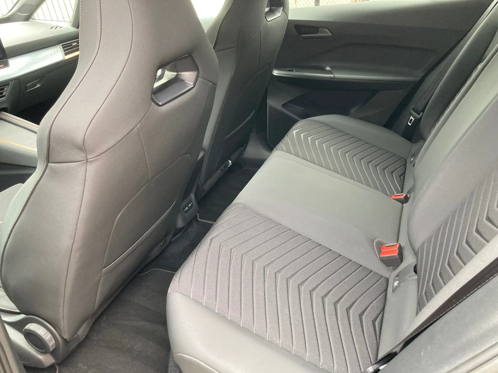 Cupra Born LED/CAM/NAVI/CARPLAY | Mobile.bg   11