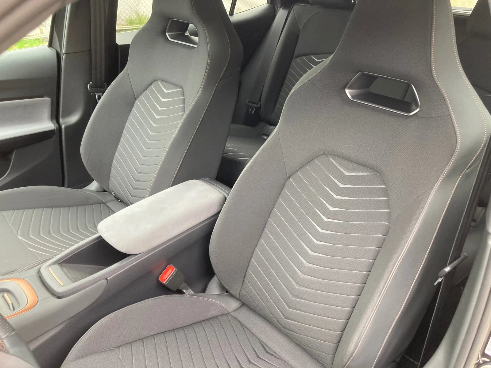 Cupra Born LED/CAM/NAVI/CARPLAY | Mobile.bg   12