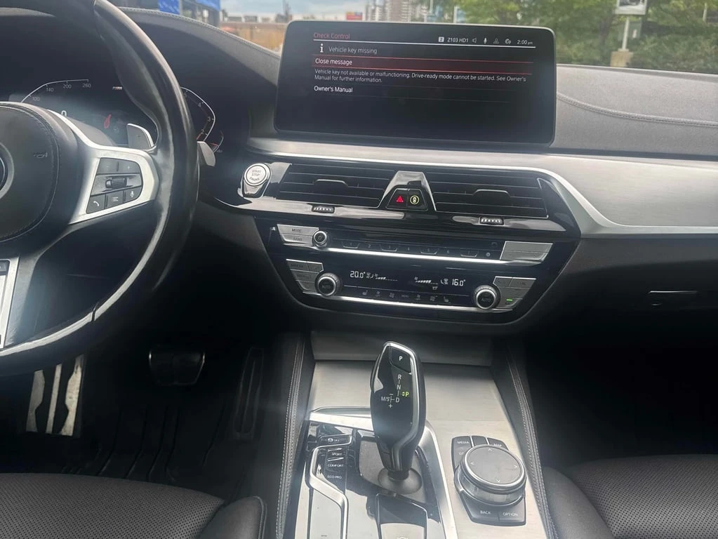 BMW 530 * 530i xDrive * CARFAX *    | Mobile.bg   9