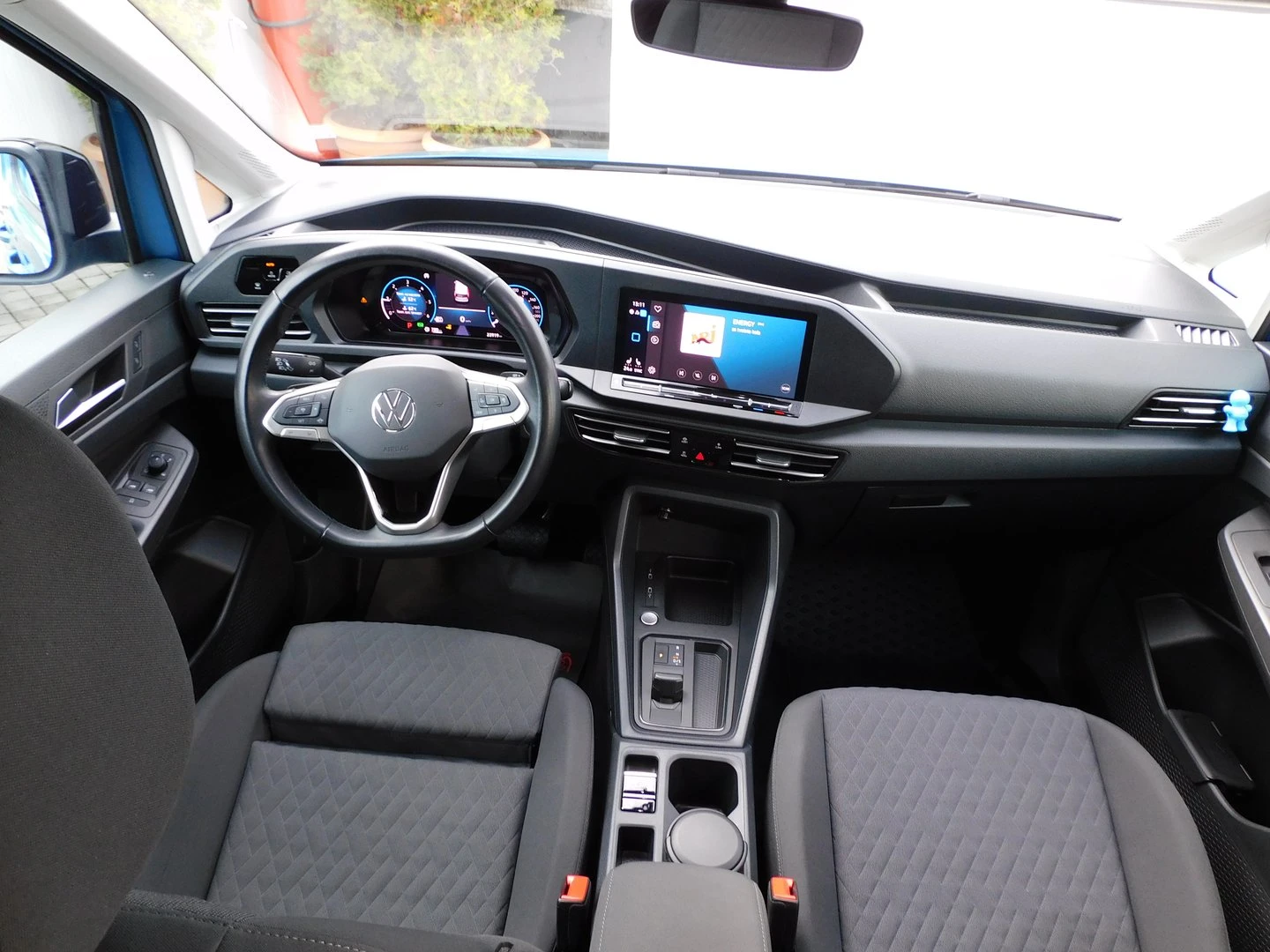 VW Caddy Life TDI 7 ����� | Mobile.bg � ����������� 5