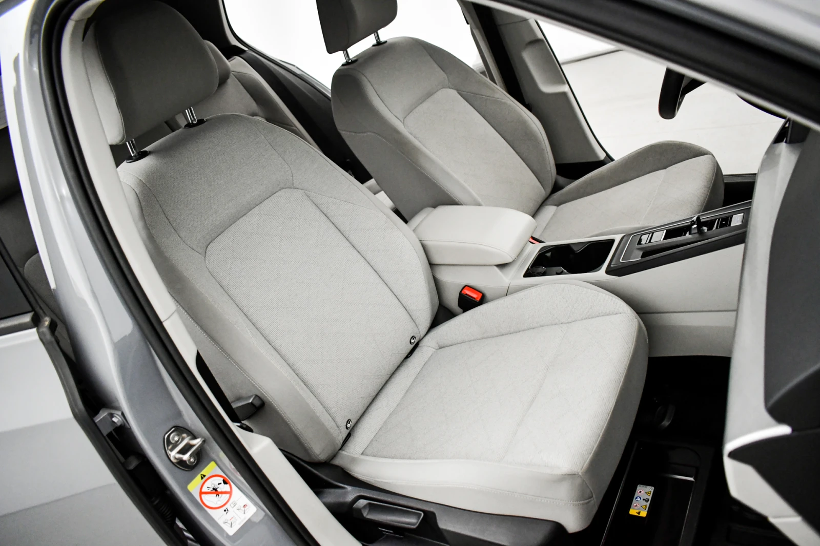 VW Golf 1.5eTSI - изображение 10