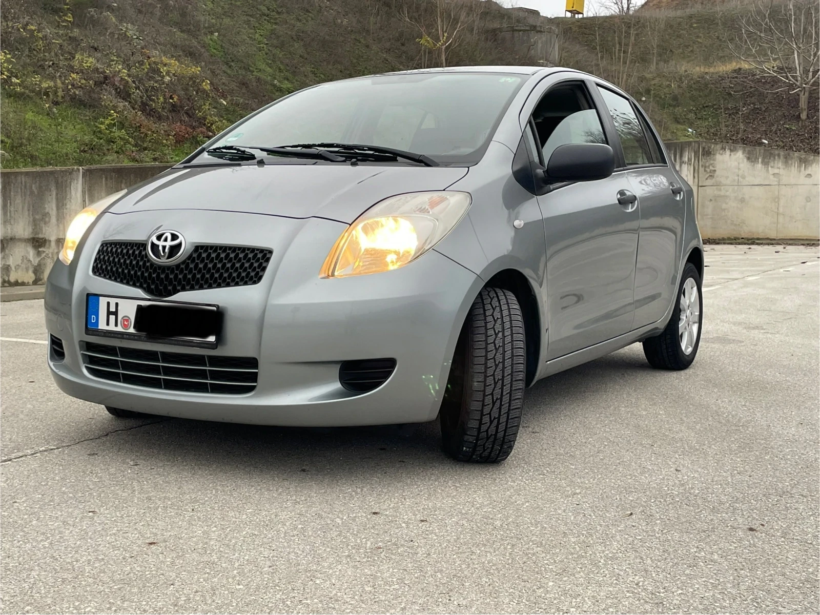 Toyota Yaris Cool 1, 3-I-VVT-i �����, ������ ���.������� 6/2027 | Mobile.bg � ����������� 1