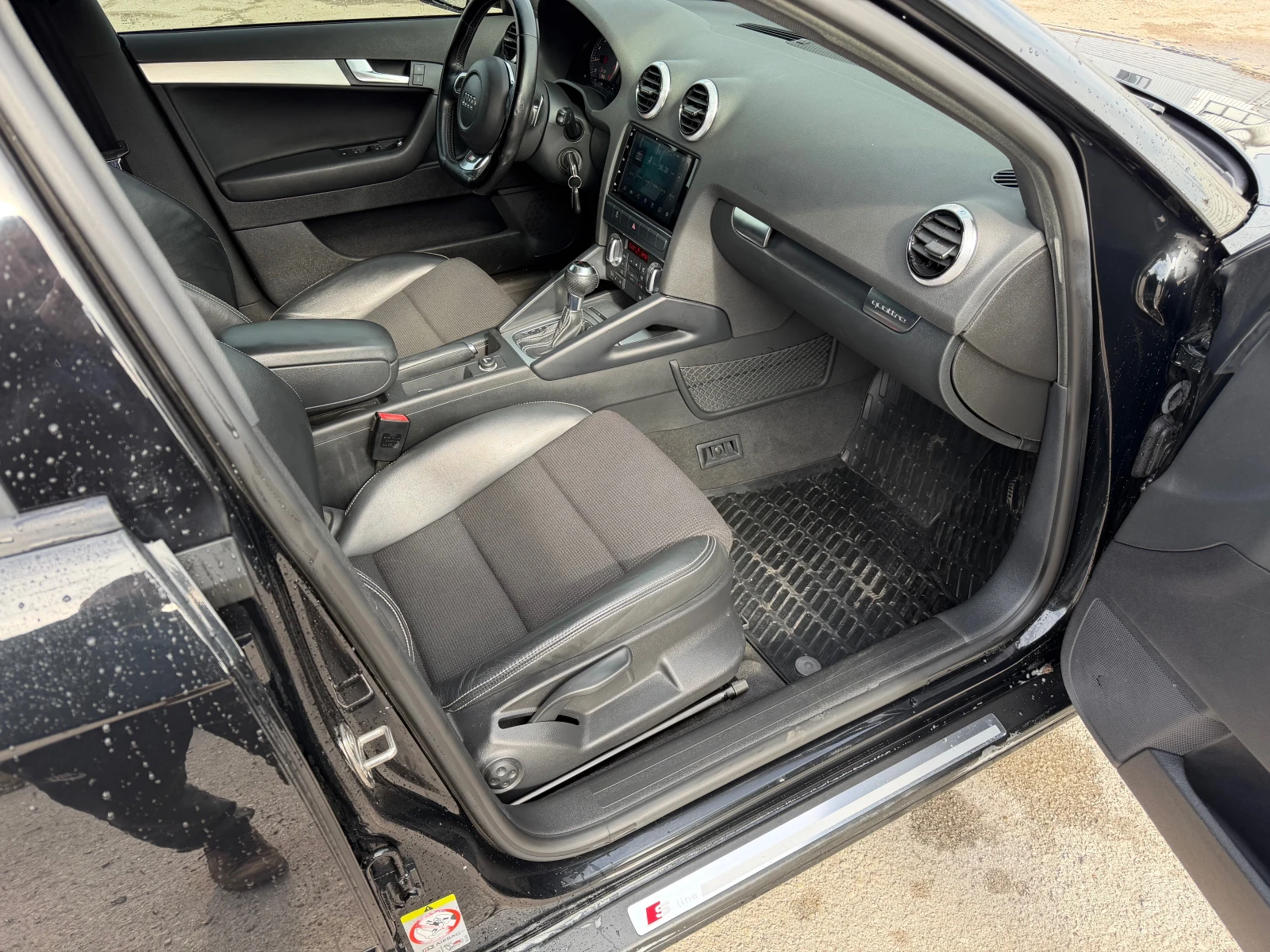 Audi A3 2.0 TFSI 4x4 S-Line, снимка 11 - Автомобили и джипове - 53458918