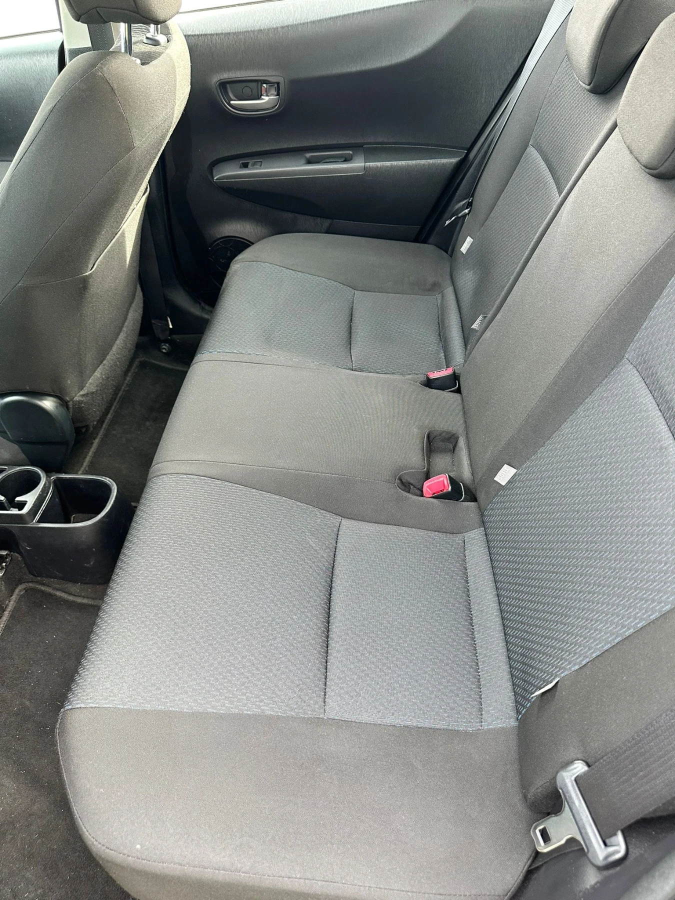 Toyota Yaris Toyota Yaris 1.5 Hybrid, Автоматик, Камера, Навига, снимка 11 - Автомобили и джипове - 53779366