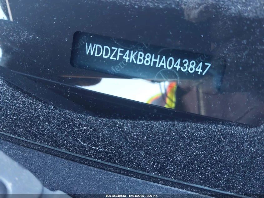 Mercedes-Benz E 300 2l 4Matic, снимка 9 - Автомобили и джипове - 53959449