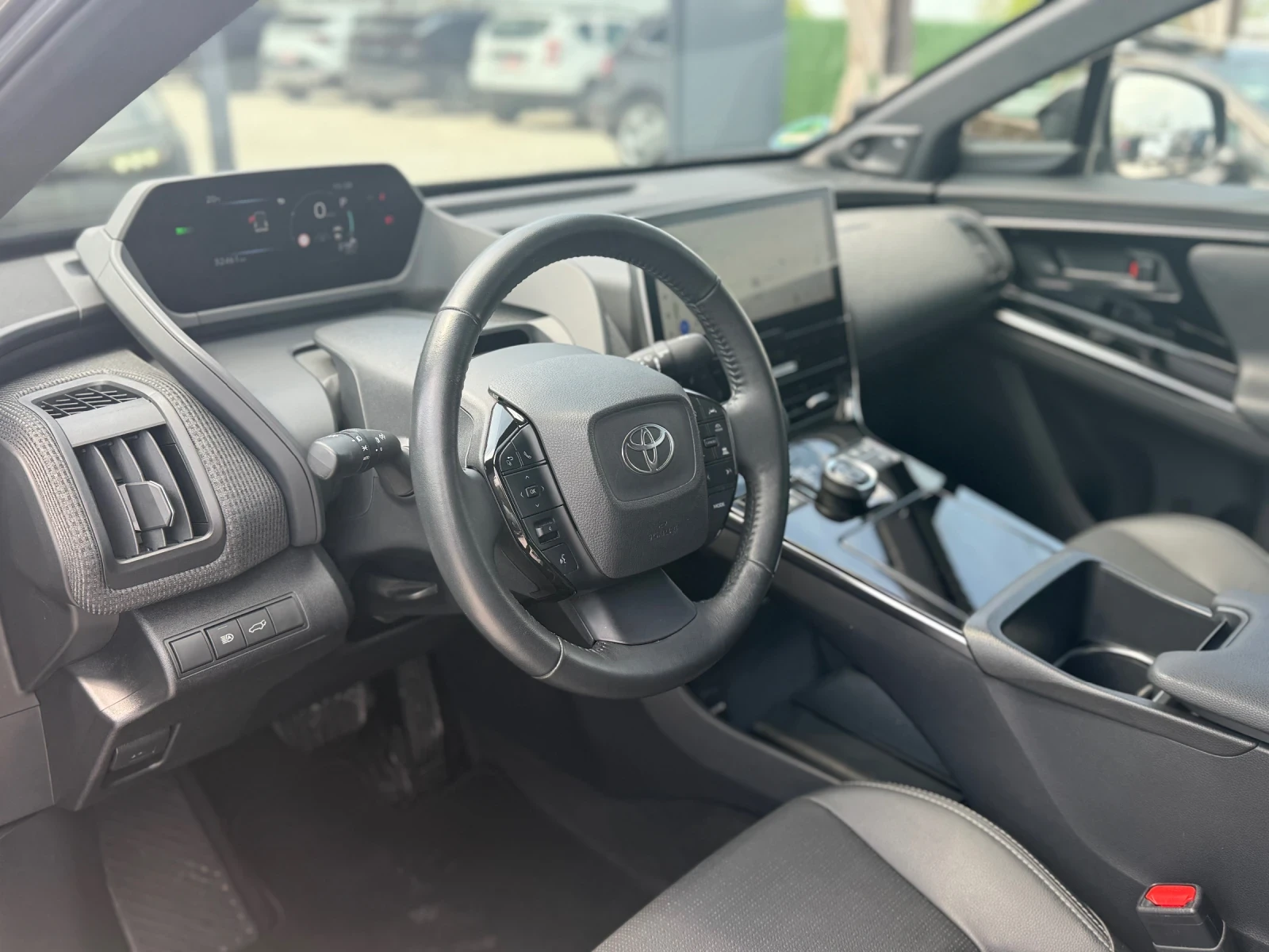 Toyota bZ4X JBL ПОДГРЕВ ОБДУХ, снимка 9 - Автомобили и джипове - 54360783